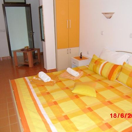 Karoski Apartments & Suites Ochryda Zewnętrze zdjęcie