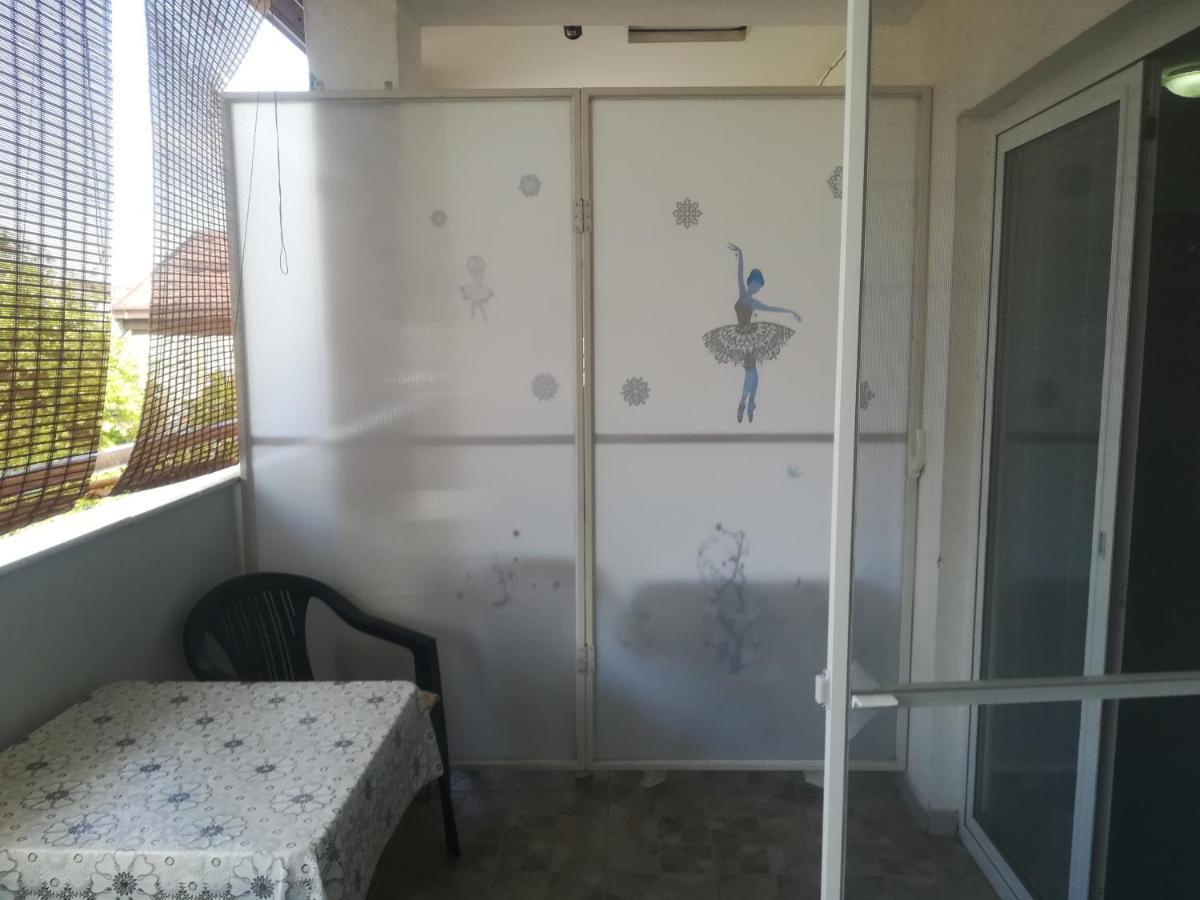 Karoski Apartments & Suites Ochryda Zewnętrze zdjęcie