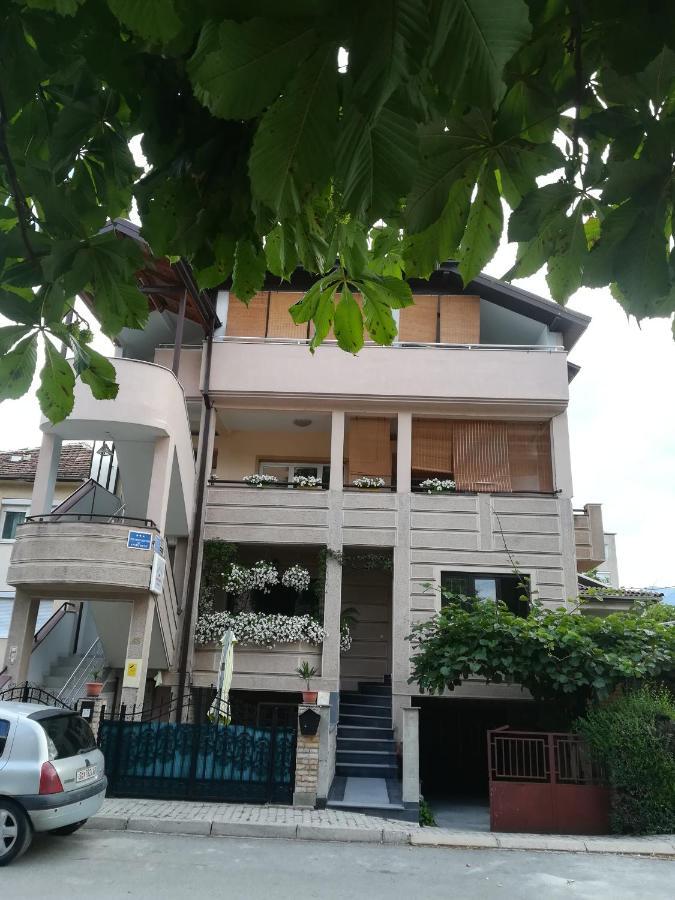 Karoski Apartments & Suites Ochryda Zewnętrze zdjęcie